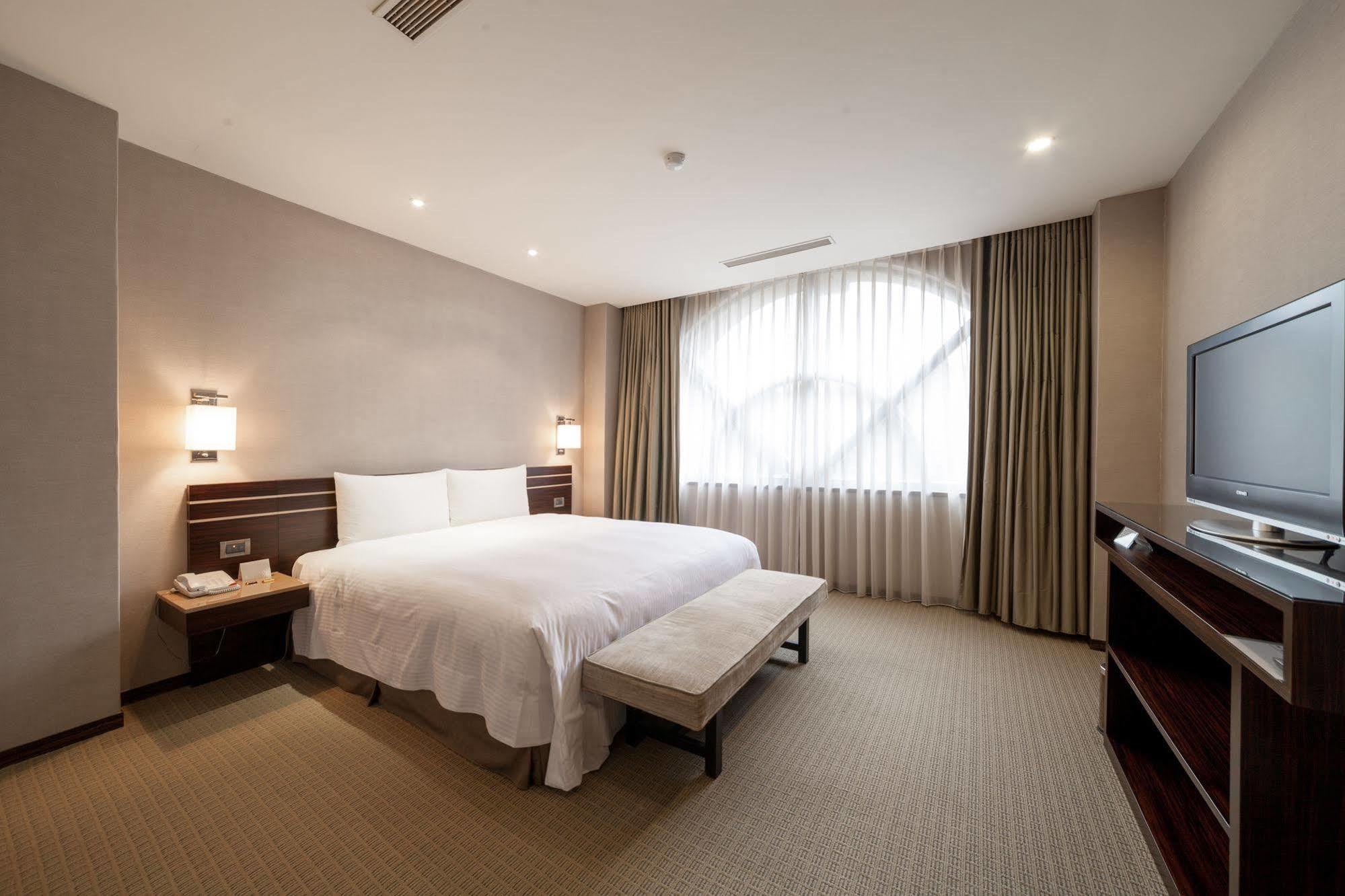 Sol Hotel Kota Hsinchu Bagian luar foto